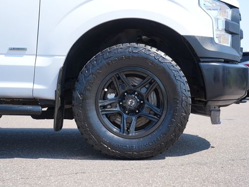 Used 2015 Ford F150 XL w/ Equipment Group 101A Mid AWD/4WD image 11