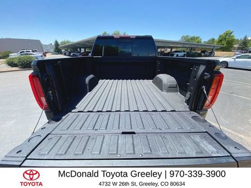 Used 2023 GMC Sierra 1500 AT4 w/ AT4 Premium Package AWD/4WD image 24