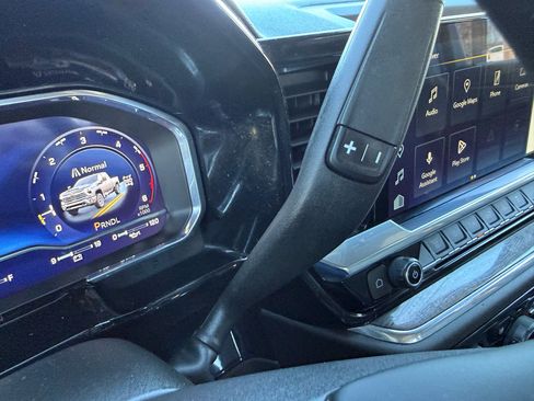 Used 2025 Chevrolet Silverado 3500 LTZ w/ LTZ Texas Edition image 35