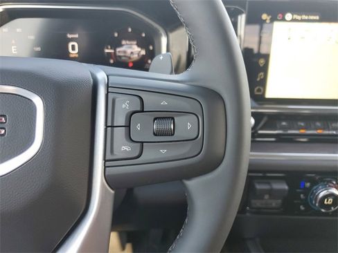 New 2026 GMC Sierra 1500 SLT image 21