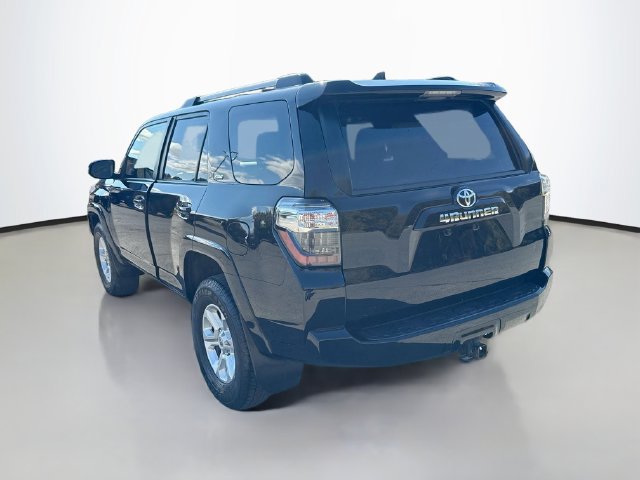 Used 2021 Toyota 4Runner SR5 Premium w/ Moonroof Package AWD/4WD image 5