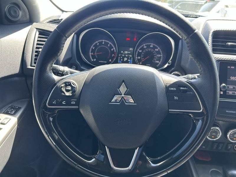 Used 2018 Mitsubishi Outlander Sport SE FWD image 10
