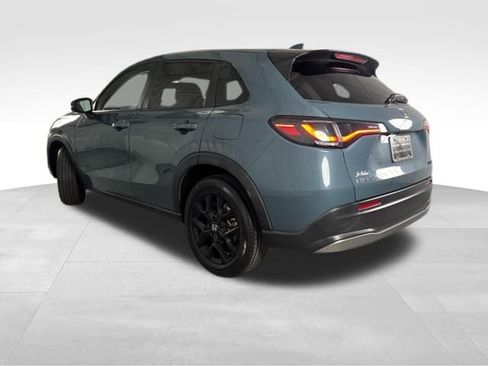 Used 2023 Honda HR-V Sport image 5