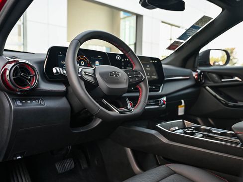 New 2026 Chevrolet Equinox RS w/ Convenience Package III AWD/4WD image 19