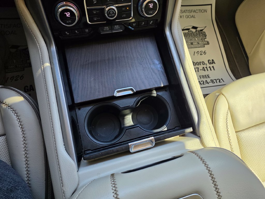 Used 2022 GMC Yukon Denali RWD image 36