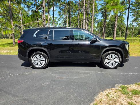 Used 2026 GMC Acadia Elevation w/ Elevation Premium Package FWD image 6