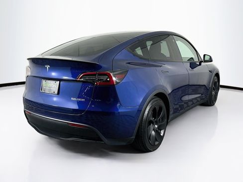 Used 2022 Tesla Model Y Performance AWD/4WD image 9