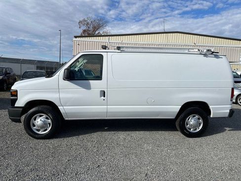 Used 2014 Ford E-250 and Econoline 250 w/ Power Group image 13