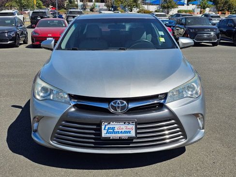Used 2015 Toyota Camry LE FWD image 2