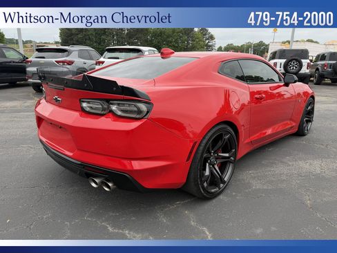 Used 2021 Chevrolet Camaro SS RWD image 6