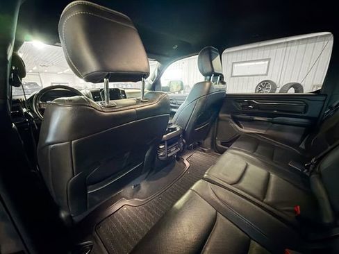 Used 2022 RAM 1500 Limited w/ Body-Colour Bumper Group AWD/4WD image 9