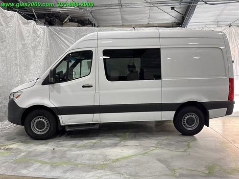 Used 2020 Mercedes-Benz Sprinter 2500 image 13