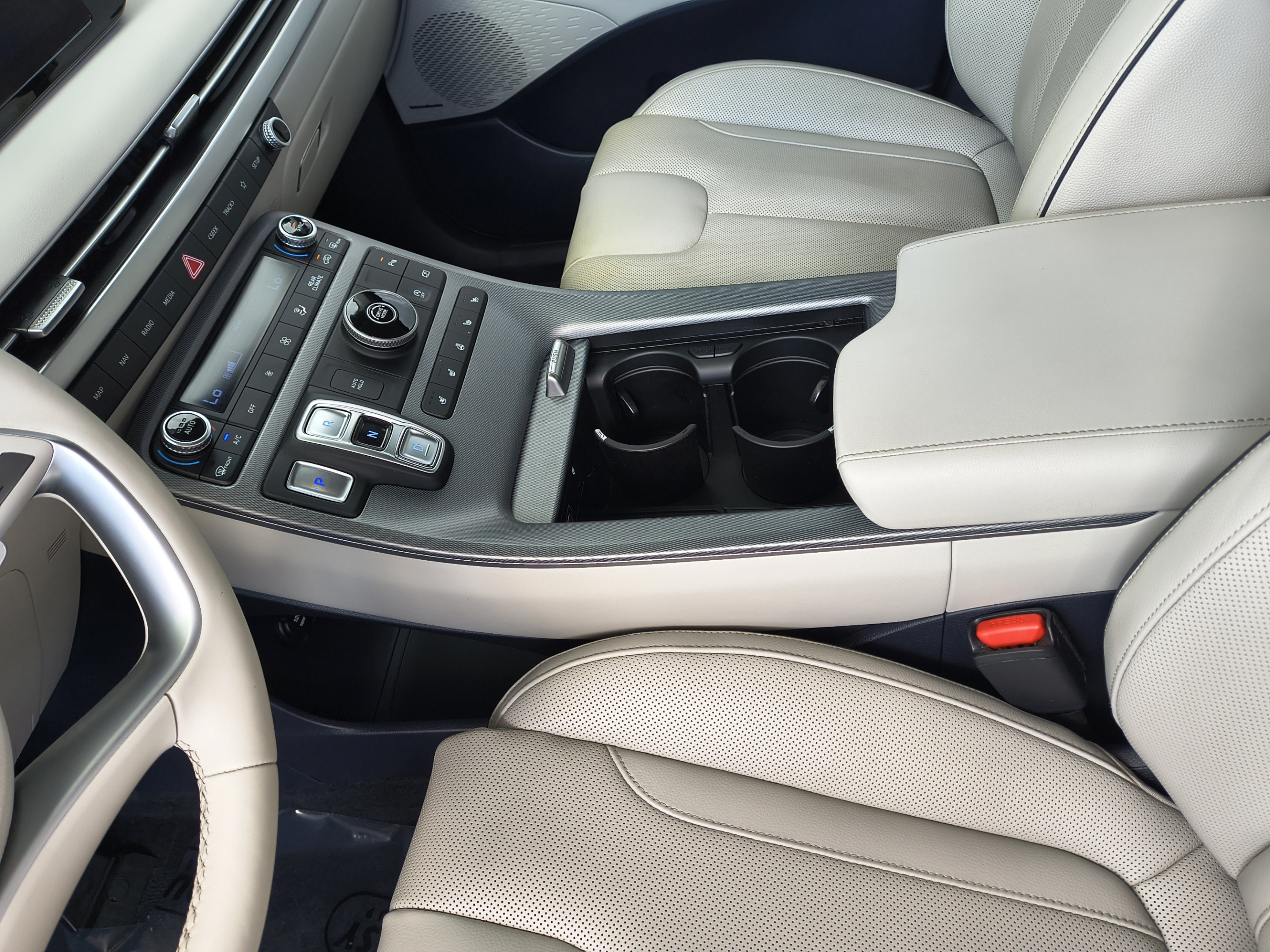Certified 2023 Hyundai Palisade Limited FWD image 23