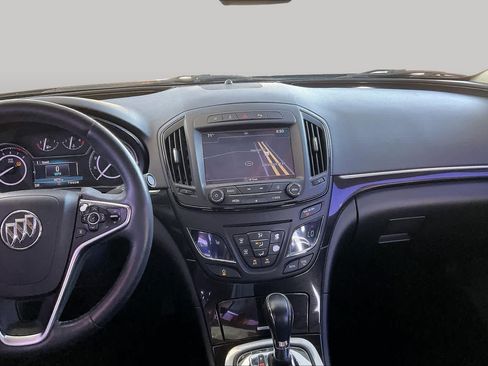 Used 2017 Buick Regal Premium w/ Driver Confidence Package #2 FWD image 6