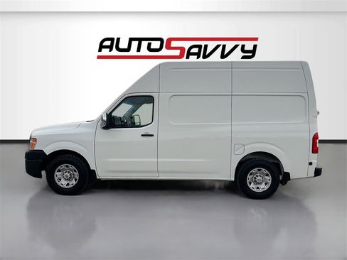 Used 2021 Nissan NV 2500 SV image 4