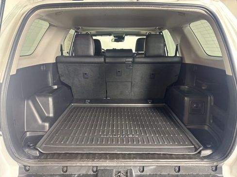 Used 2023 Toyota 4Runner TRD Off-Road Premium w/ Moonroof Package AWD/4WD image 21