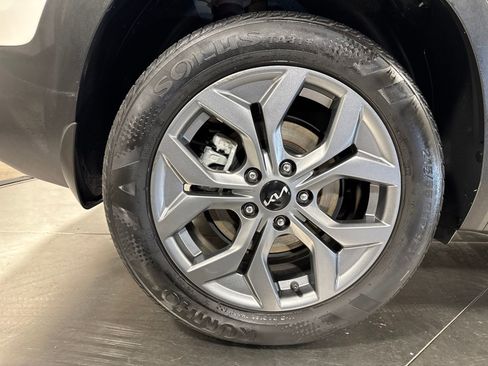 Certified 2024 Kia Seltos S image 14