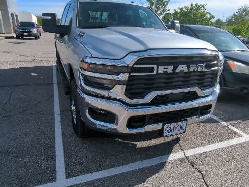 Used 2026 RAM 2500 Tradesman AWD/4WD image 6