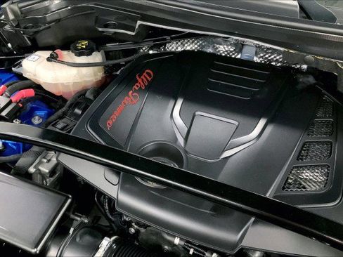 Used 2021 Toyota Corolla LE image 29