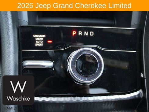 Used 2026 Jeep Grand Cherokee Limited w/ Trailer Tow Package AWD/4WD image 33