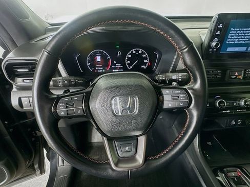 Certified 2024 Honda Pilot TrailSport image 25