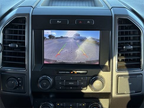 Used 2020 Ford F150 XLT image 17