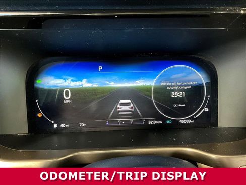 Certified 2023 Kia Sorento SX Prestige w/ Panoramic Sunroof Package AWD/4WD image 12