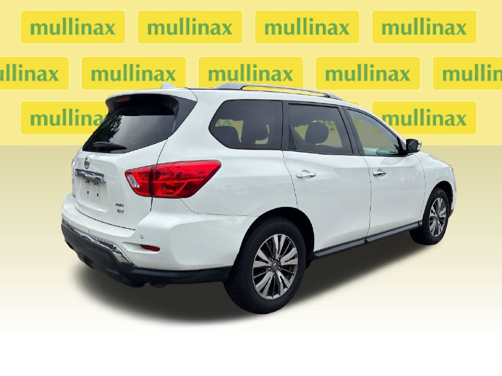 Used 2020 Nissan Pathfinder SV AWD/4WD image 2