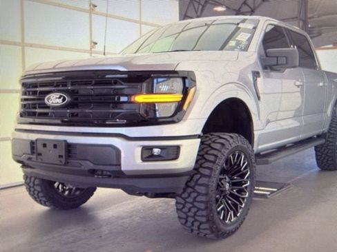 Used 2026 Ford F150 XLT w/ XLT Black Appearance Package image 3