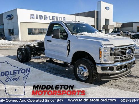 New 2026 Ford F350 XL w/ XL Chrome Package image 1