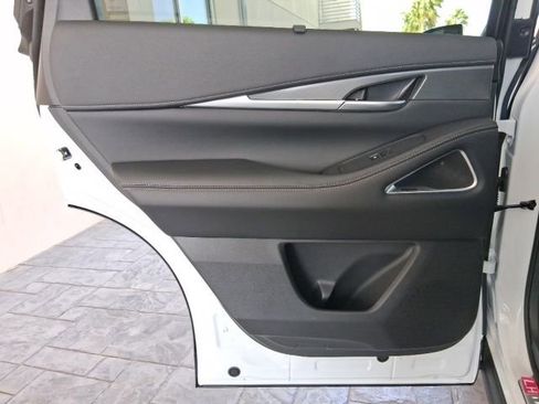 New 2026 INFINITI QX60 Luxe w/ Family Package image 20