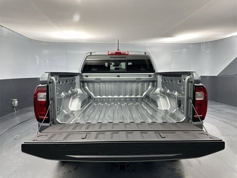 New 2025 GMC Canyon Elevation w/ Convenience Package image 19
