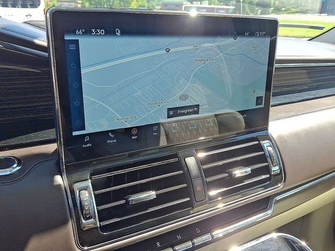 Used 2024 Lincoln Navigator L Black Label AWD/4WD image 20
