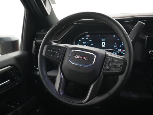 Used 2024 GMC Sierra 2500 AT4 w/ Technology Package AWD/4WD image 17
