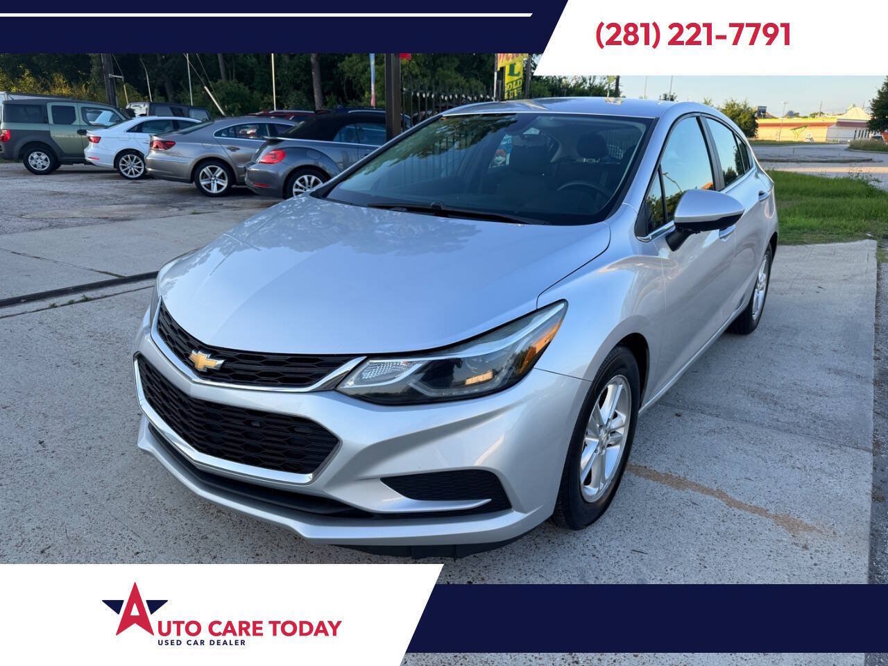 Used 2017 Chevrolet Cruze LT w/ Convenience Package FWD image 1