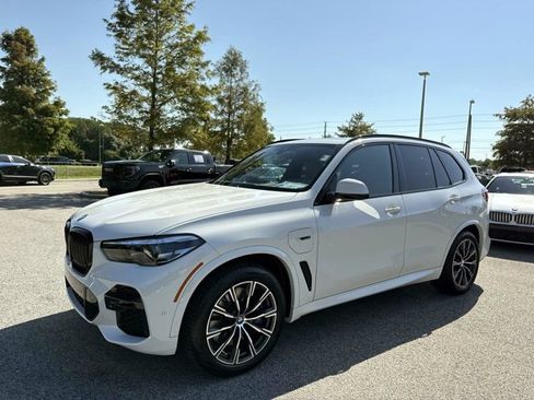 Used 2023 BMW X5 xDrive45e w/ M Sport Package AWD/4WD image 7