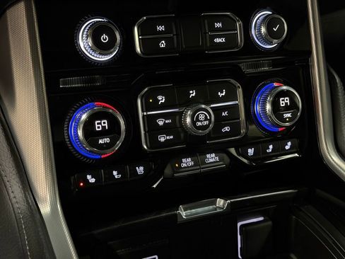 Certified 2021 GMC Yukon Denali image 39