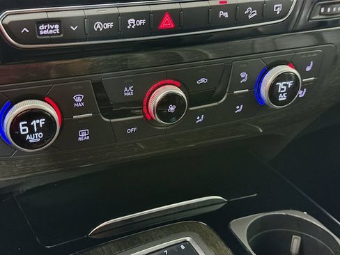 Used 2017 Audi Q7 3.0T Premium Plus w/ Premium Plus Package AWD/4WD image 18