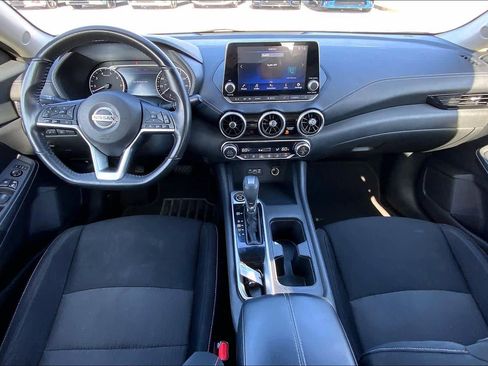 Used 2021 Nissan Sentra SV image 16