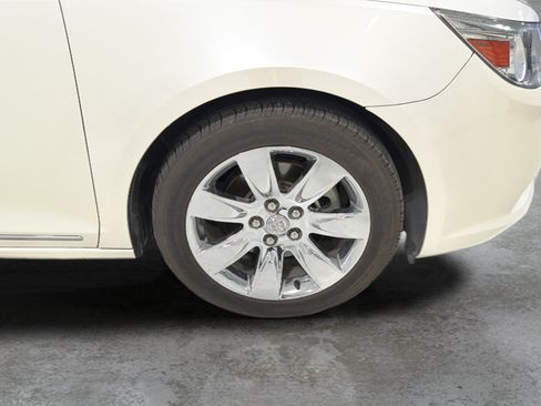 Used 2011 Buick LaCrosse CXS w/ Driver Confidence Package FWD image 26