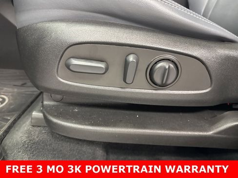 Used 2022 Buick Enclave Essence w/ Experience Buick Package image 8