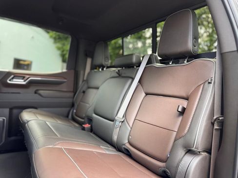 Used 2023 GMC Sierra 1500 Denali w/ Technology Package AWD/4WD image 24