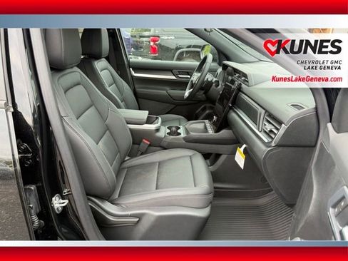 New 2026 GMC Terrain Elevation w/ Elevation Premium Package AWD/4WD image 19