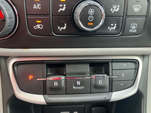 Used 2023 GMC Terrain SLE w/ Driver Convenience Package AWD/4WD image 25