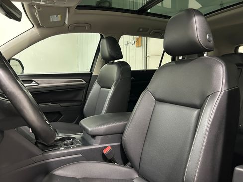 Used 2020 Volkswagen Atlas SE w/ Panoramic Sunroof Package AWD/4WD image 25
