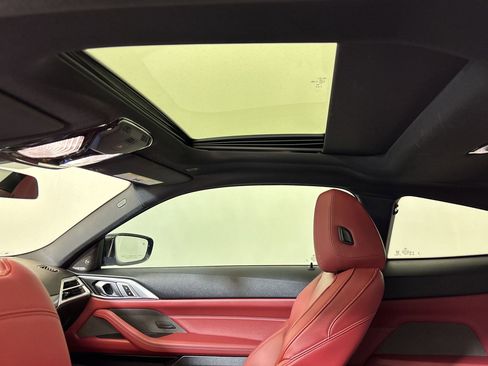 Used 2025 BMW 430i Coupe w/ M Sport Package image 33