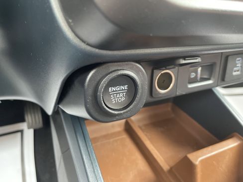 Used 2022 Ford Maverick Lariat image 32