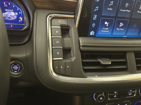 Certified 2023 Chevrolet Tahoe High Country w/ Advanced Technology Package AWD/4WD image 25