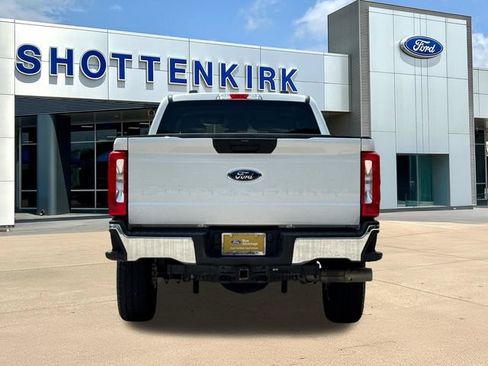 Used 2025 Ford F250 XLT w/ FX4 Off-Road Package AWD/4WD image 8