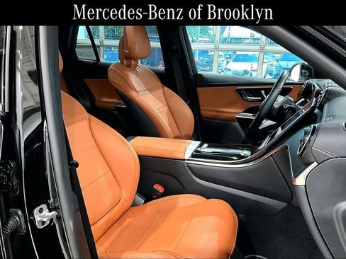 Used 2023 Mercedes-Benz GLC 300 4MATIC image 8